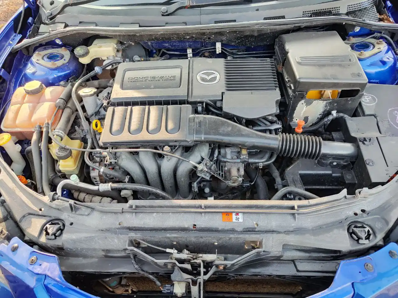 Продам MAZDA 3 2004 года в отличном состоянии