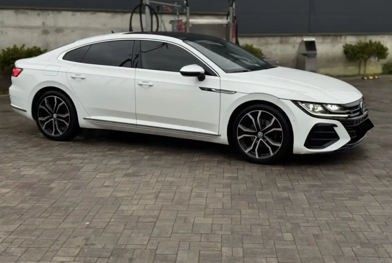 Volkswagen Arteon 2018 (I поколение) с пробегом 93 тыс. км