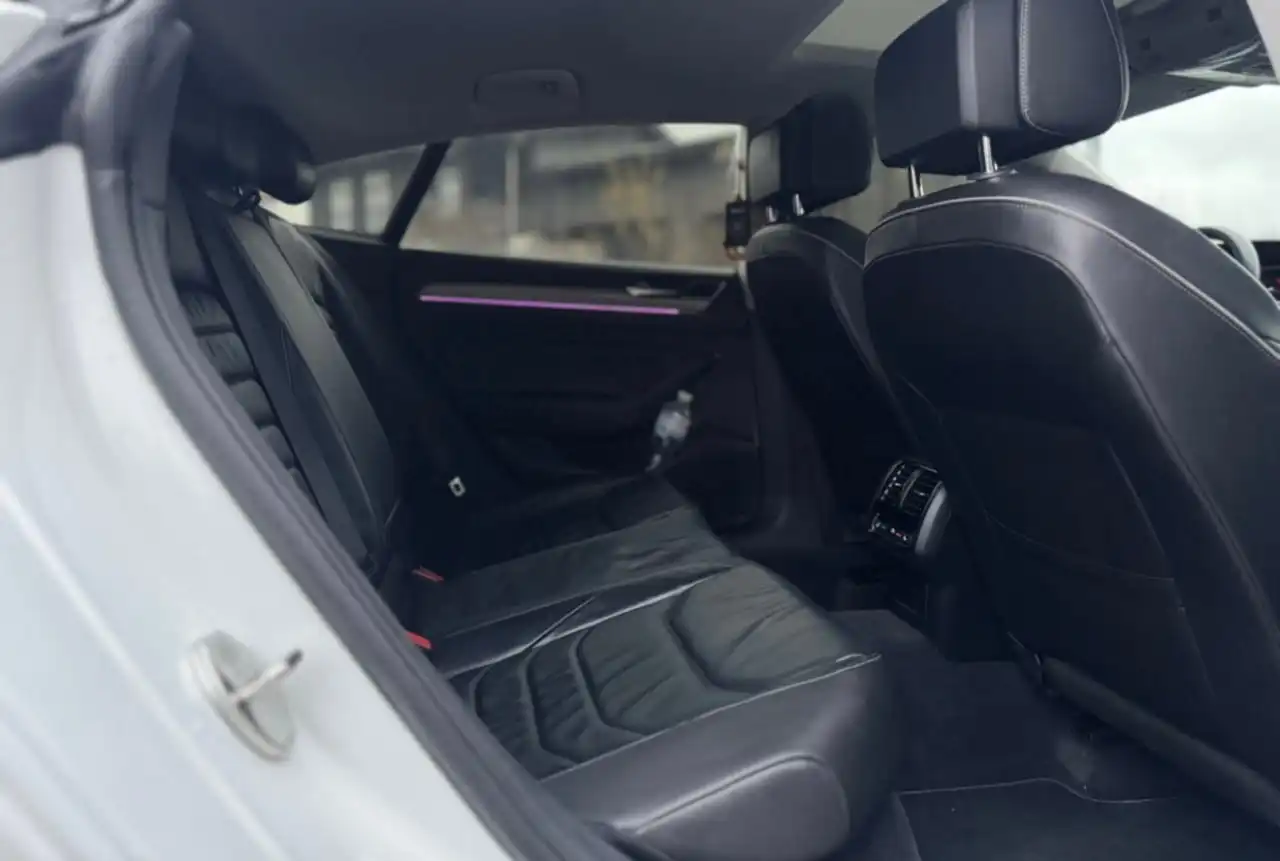 Volkswagen Arteon 2018 (I поколение) с пробегом 93 тыс. км