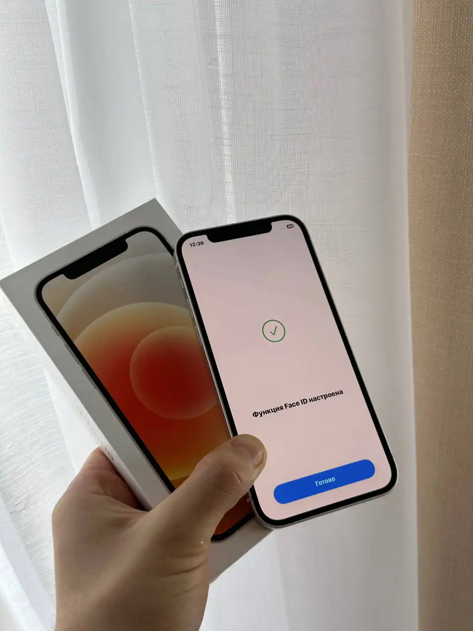 Продам iPhone 12 128 GB White в отличном состоянии