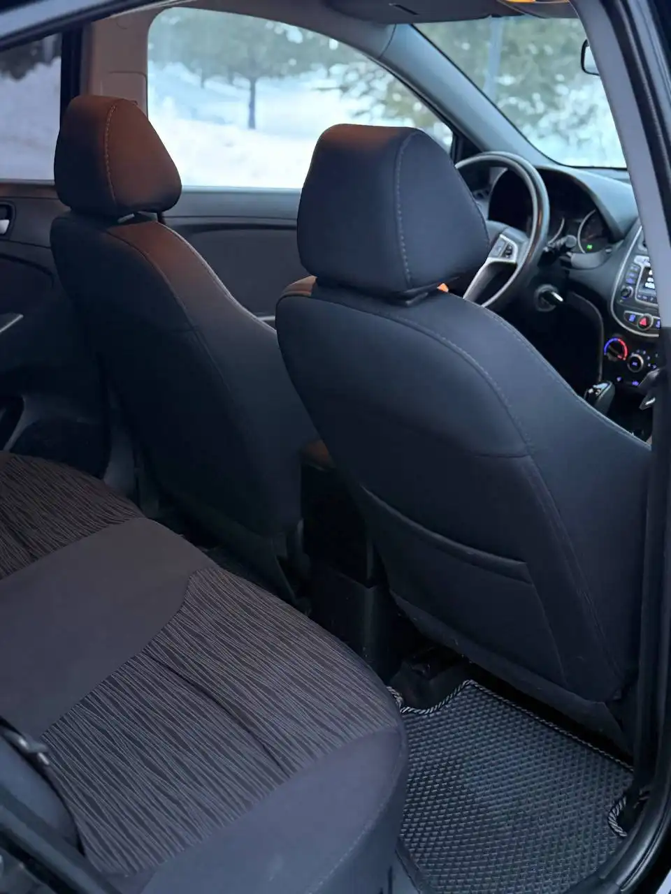 Продажа Hyundai Solaris 2015 года - Легковые автомобили (Авто) в Казань