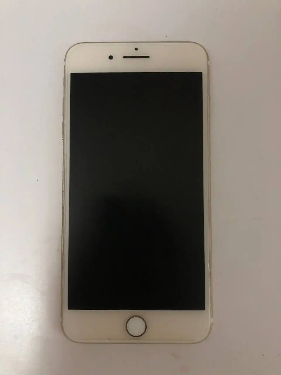 Продам iPhone 7 Plus в отличном состоянии - Смартфоны (Электроника) в Оренбург