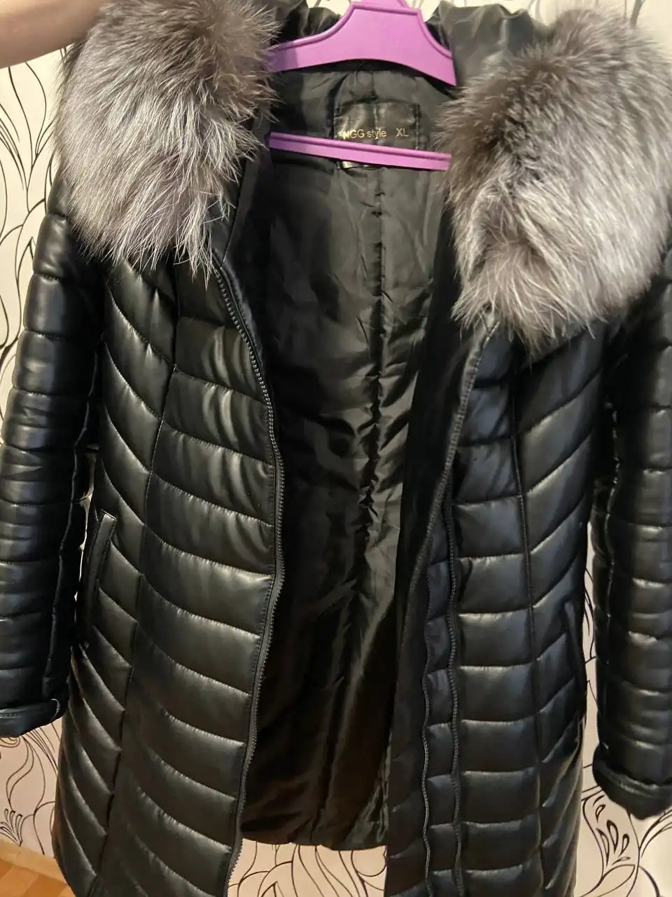 Женский пуховик в идеальном состоянии - Верхняя одежда (Одежда) в Оренбург
