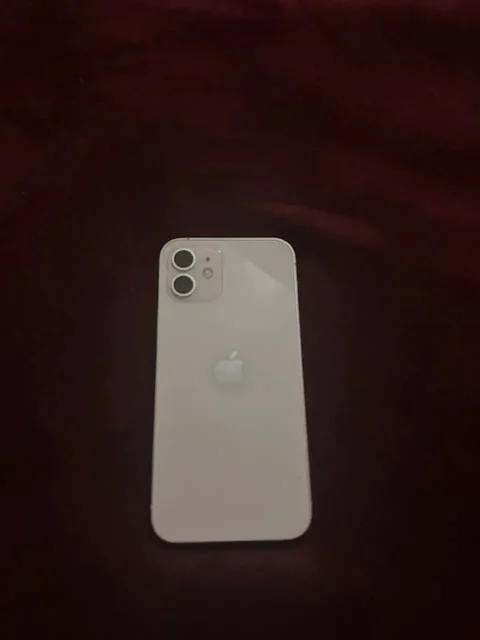 Смартфон с аккумулятором 73% и экраном - Электроника в Оренбург