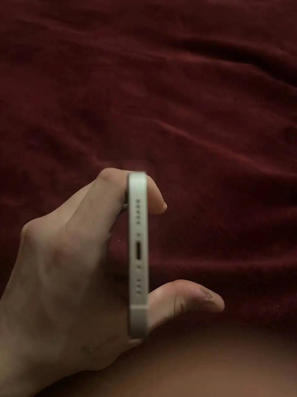 Смартфон с аккумулятором 73% и экраном - Смартфоны (Электроника) в Оренбург