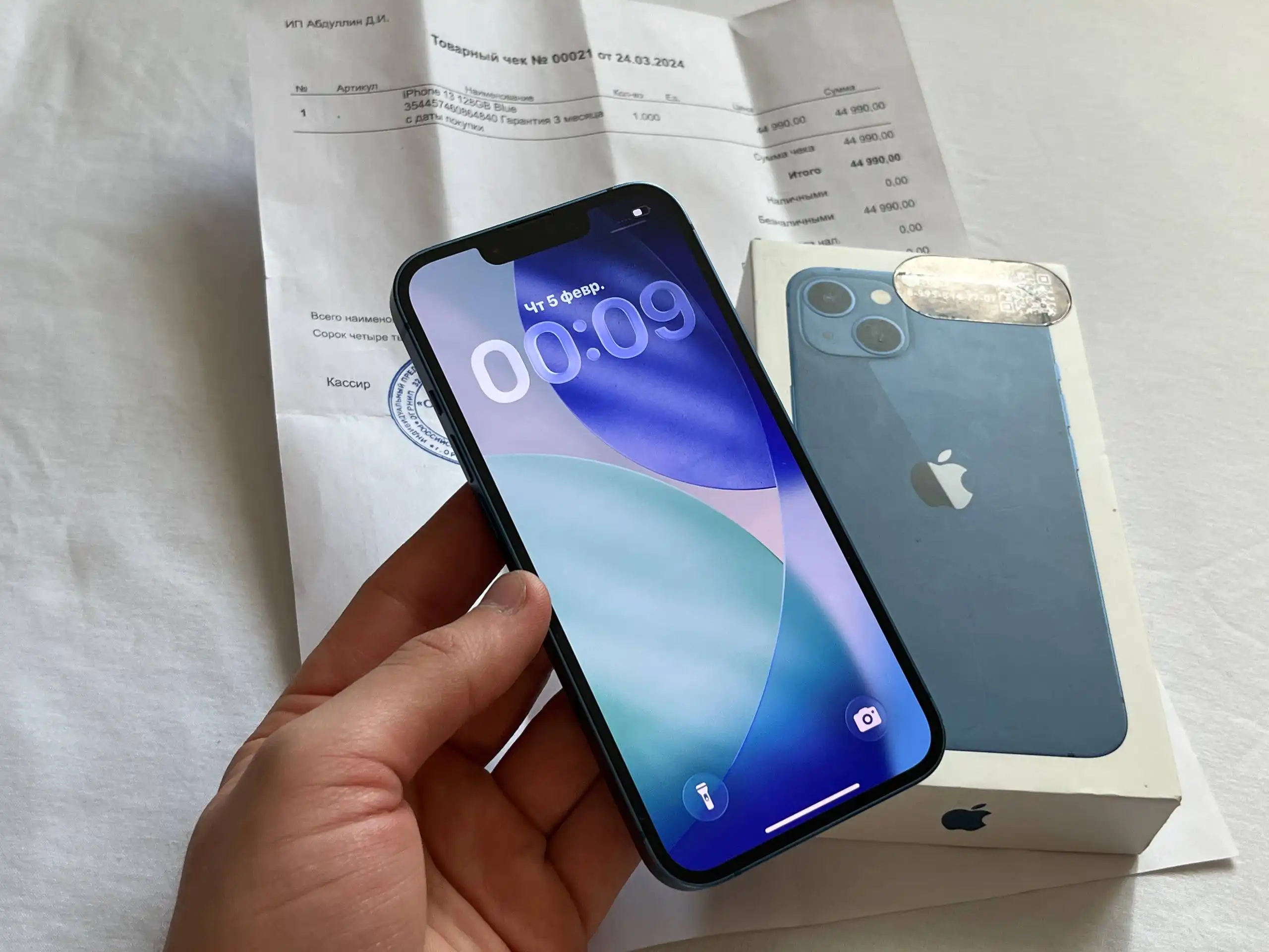 Продам iPhone 13 128 GB в отличном состоянии - Смартфоны и телефоны (Электроника) в Оренбург