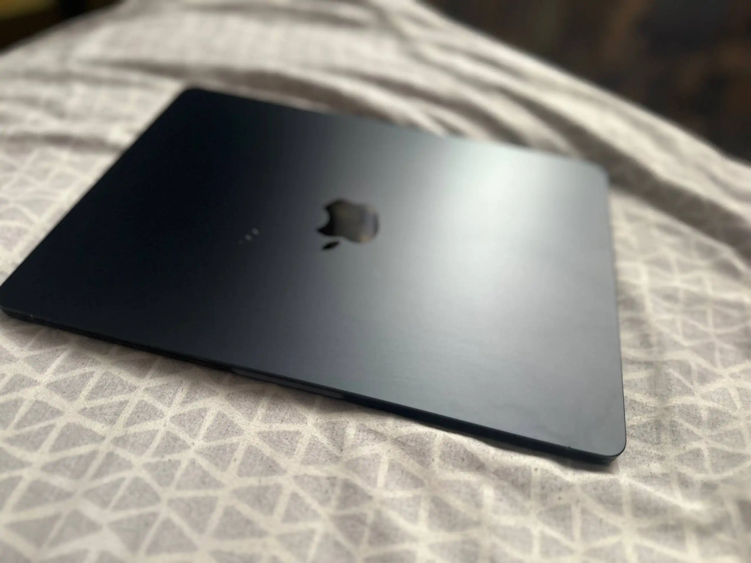 MacBook Air M2 (2022) 8/256 в идеальном состоянии - Ноутбуки (Электроника) в Оренбург