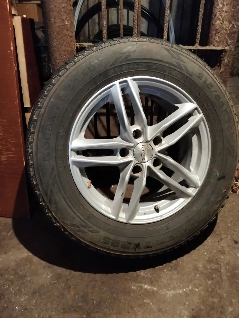 Продажа летних колес 215/65R16 - Шины и диски (Авто) в Оренбург