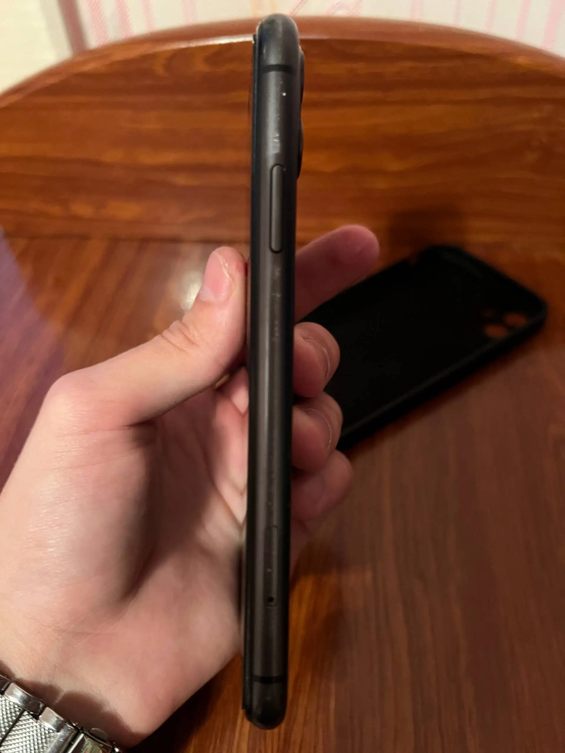 Продам iPhone 11 - Смартфоны (Электроника) в Оренбург