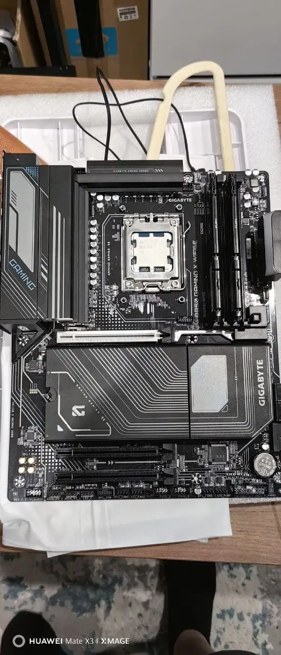 Комплект ПК: Gigabyte b850 + Ryzen 9 9950X + RX 9070 16G - Компьютерные комплектующие (Электроника) в Оренбург