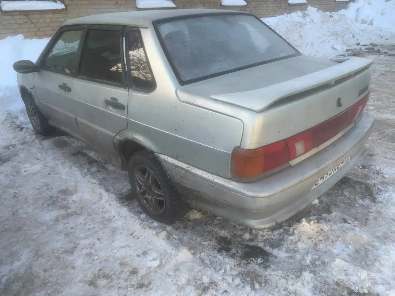 Задняя часть автомобиля - Кузовные детали (Запчасти) в Оренбург