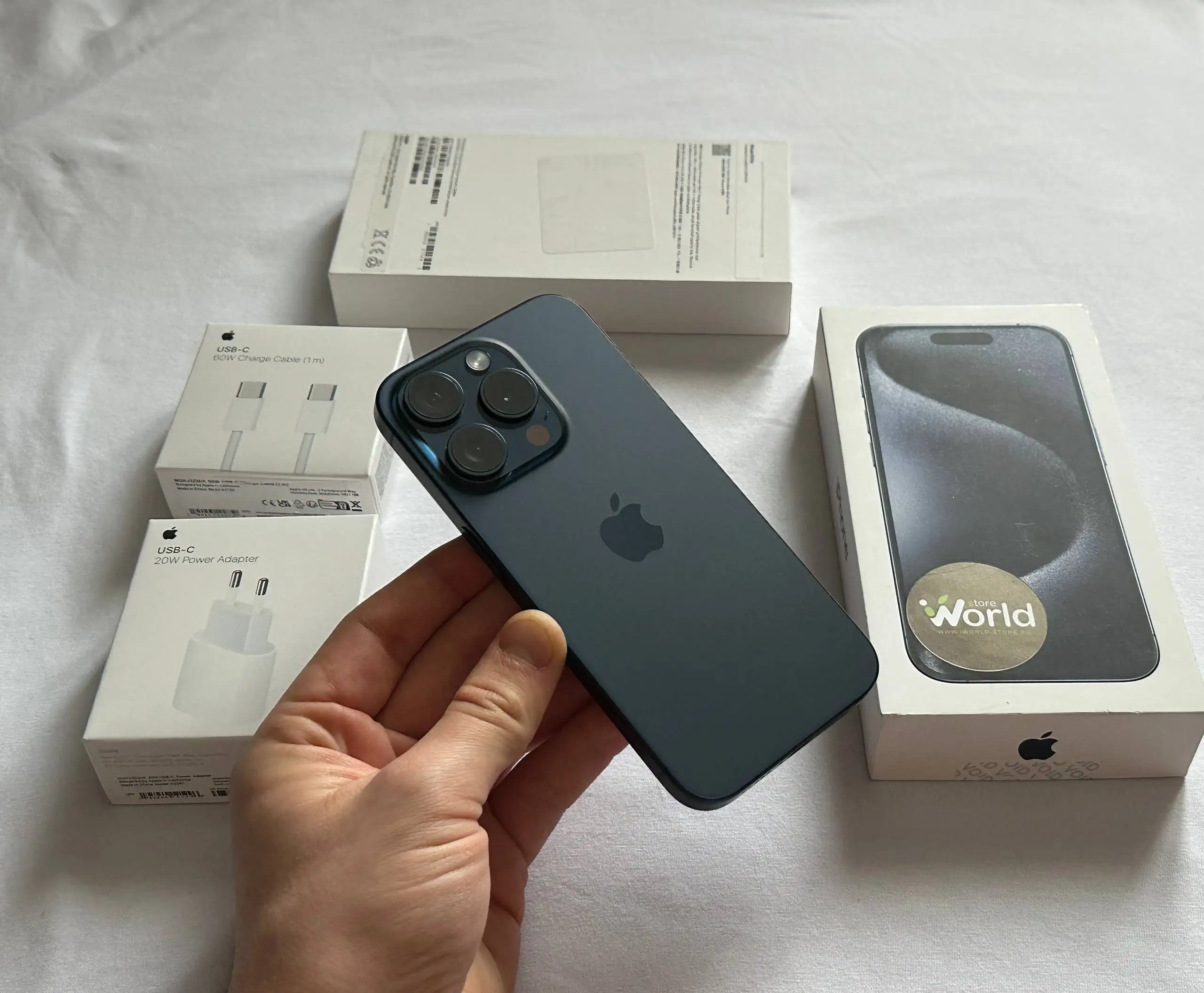 Продам iPhone 15 Pro 256 GB Blue Titanium в идеальном состоянии - Смартфоны (Электроника) в Оренбург
