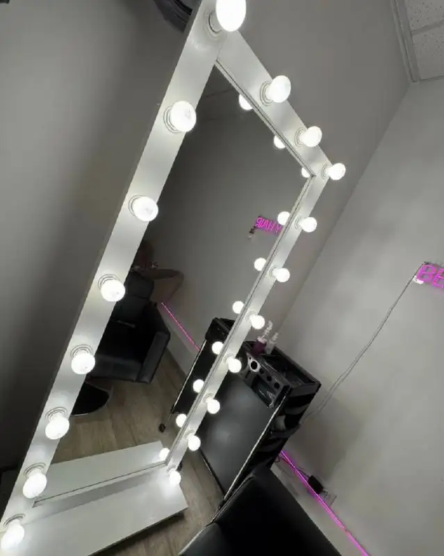 Гримерное зеркало с лампочками в полный рост - Зеркала (Барахолка) в Оренбург