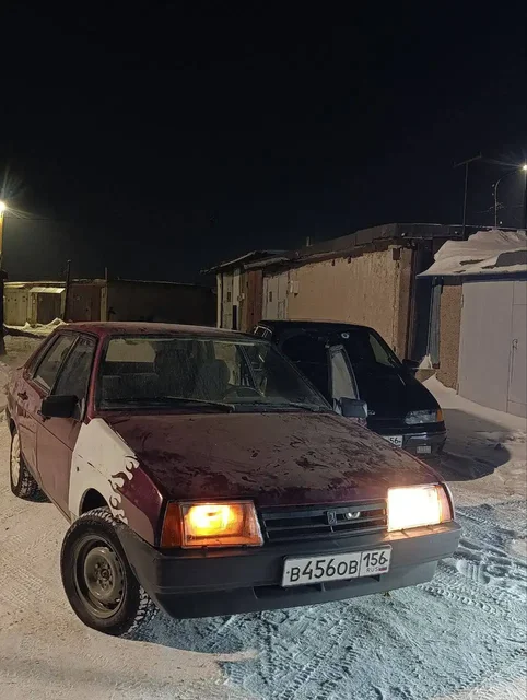ВАЗ 21099 Карбюраторный на ходу на штампах - Авто в Оренбург