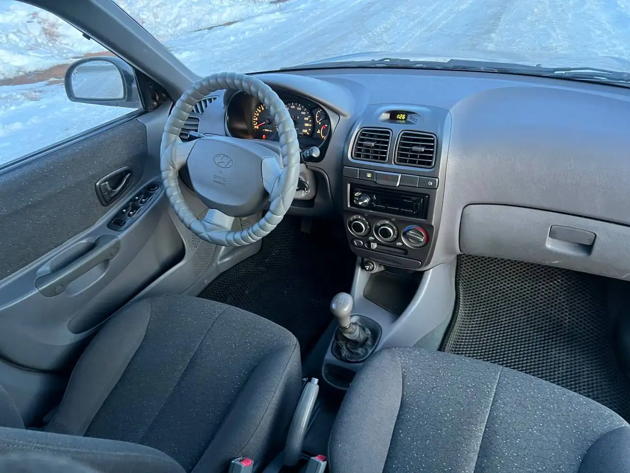 Продам Hyundai Accent 2006 года в отличном состоянии - Легковые автомобили (Авто) в Оренбург