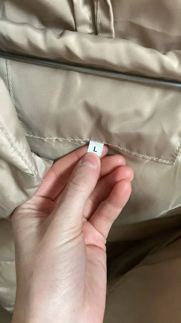 Продам в отличном состоянии Размер L - Одежда в Оренбург