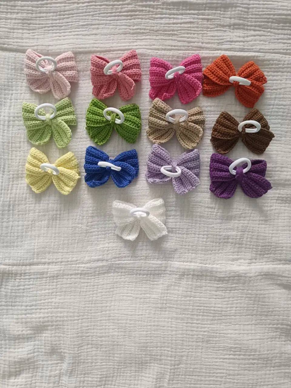 Бантики-резинки ручной работы из джинсовой пряжи - Рукоделие (Барахолка) в Оренбург