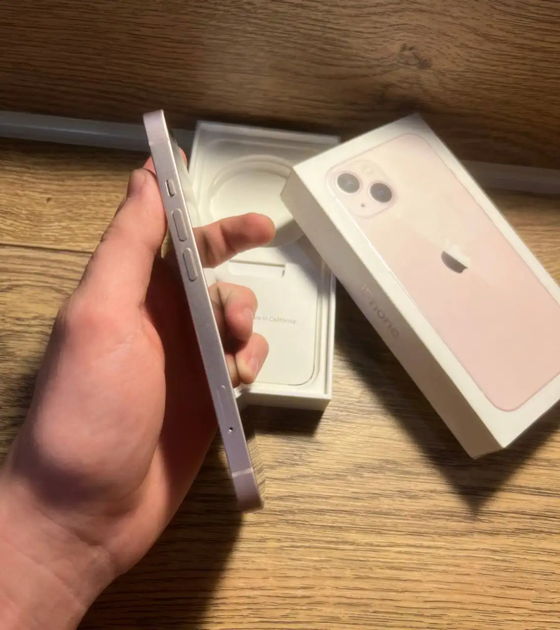 iPhone 13 128gb в идеальном состоянии с заменённой батареей - Смартфоны (Электроника) в Оренбург