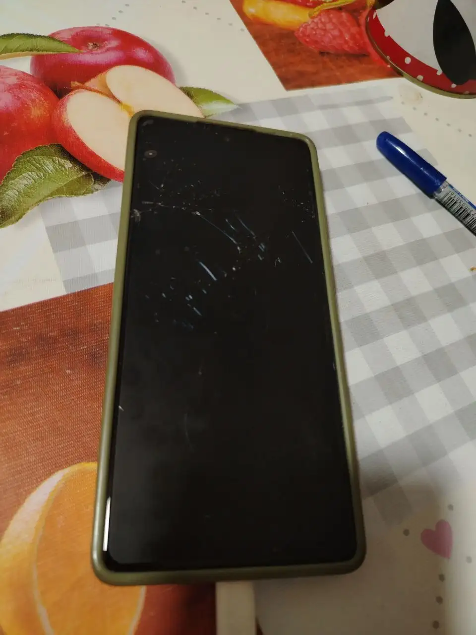 Обмен двух телефонов на iPhone 11 - Смартфоны (Электроника) в Оренбург