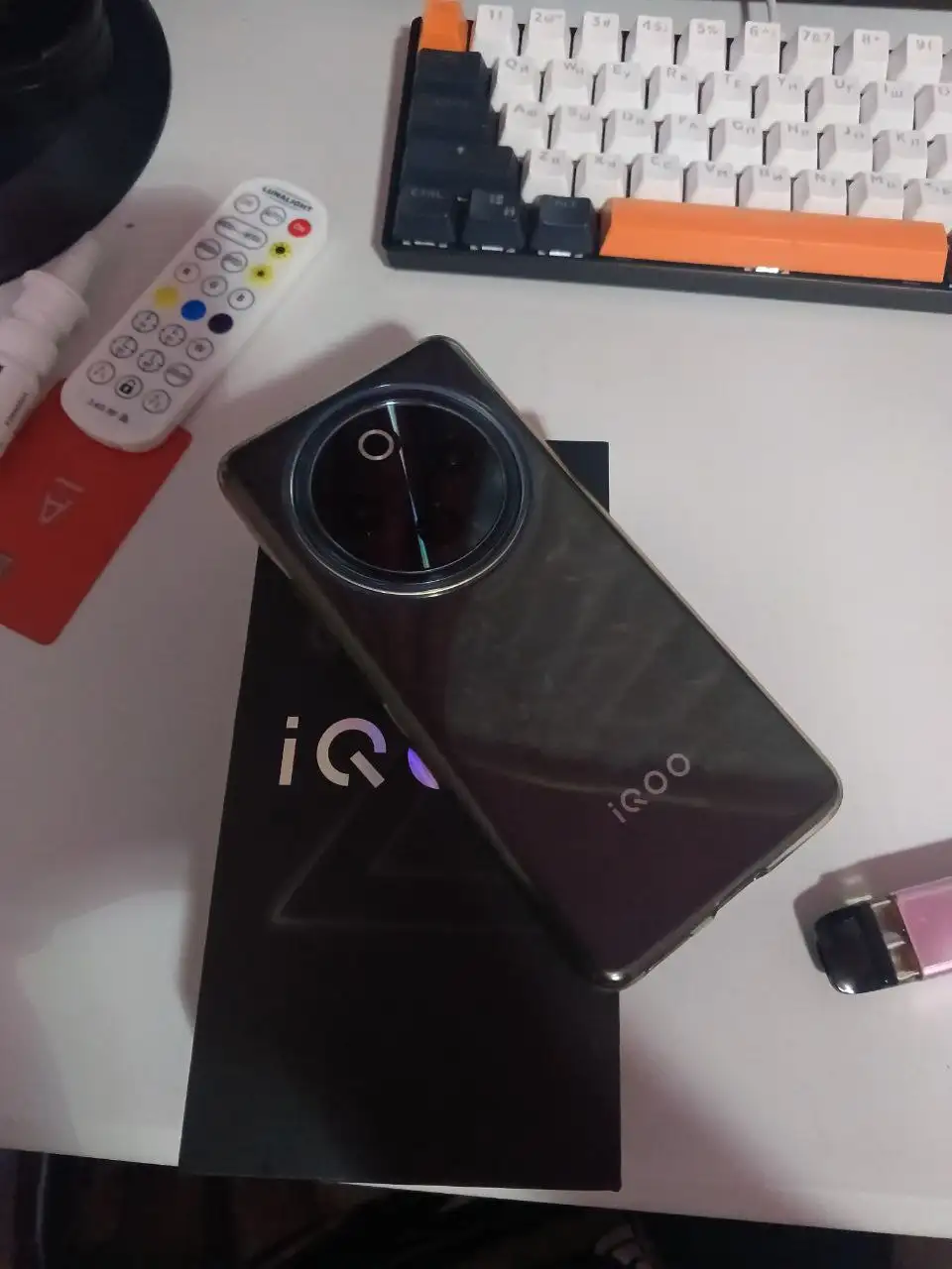 Продам/обменяю Vivo iQOO Z10 8/256 - Смартфоны (Электроника) в Оренбург