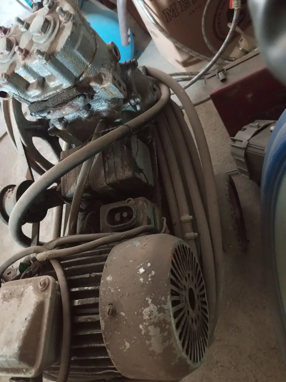 Продам самодельный компрессор с головой от ЗИЛ - Барахолка в Оренбург