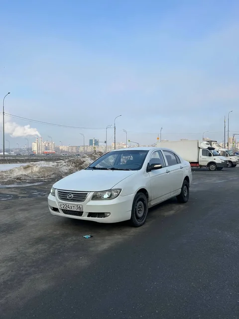 Автомобиль 2011 года в хорошем состоянии - Внедорожник в Оренбург