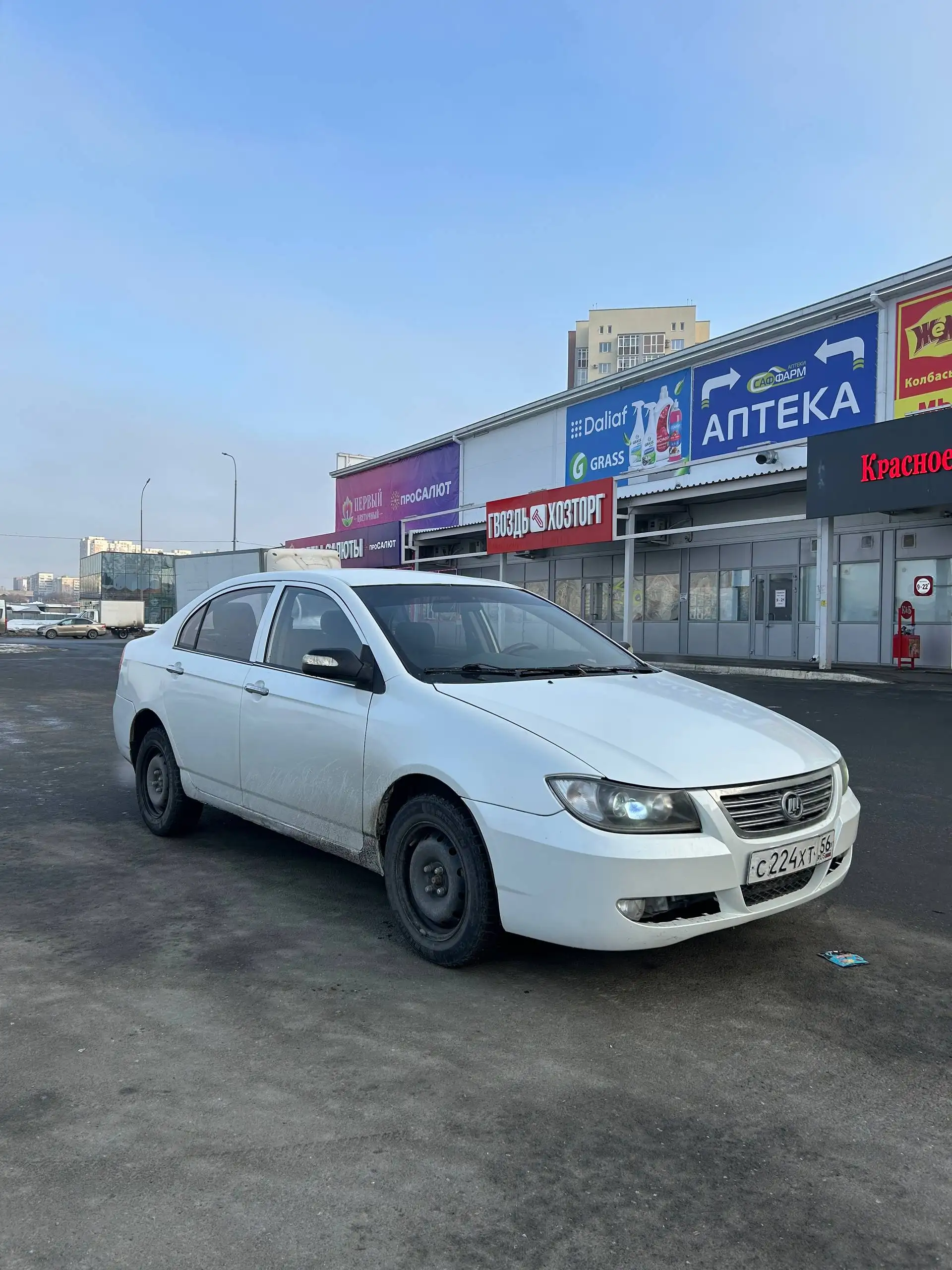 Автомобиль 2011 года в хорошем состоянии - Авто в Оренбург