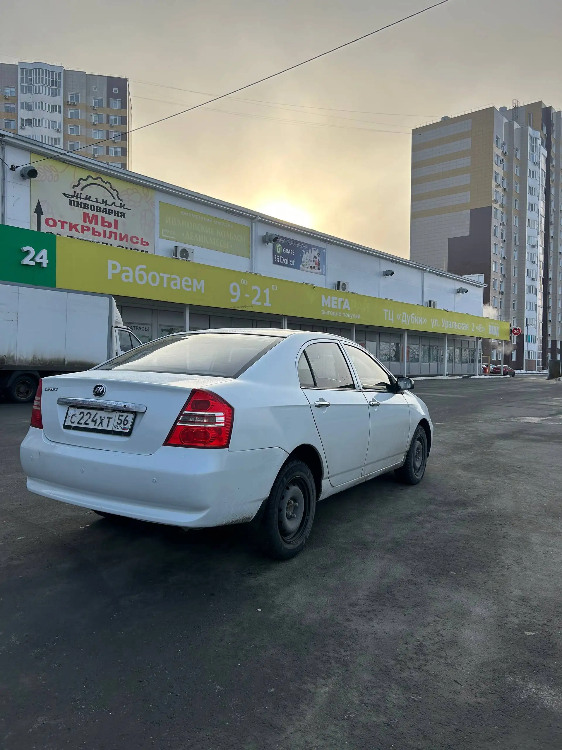 Автомобиль 2011 года в хорошем состоянии - Авто в Оренбург