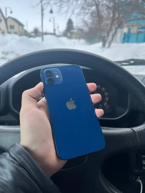 Продам смартфон 12 на 128 ГБ - частное объявление в Оренбург