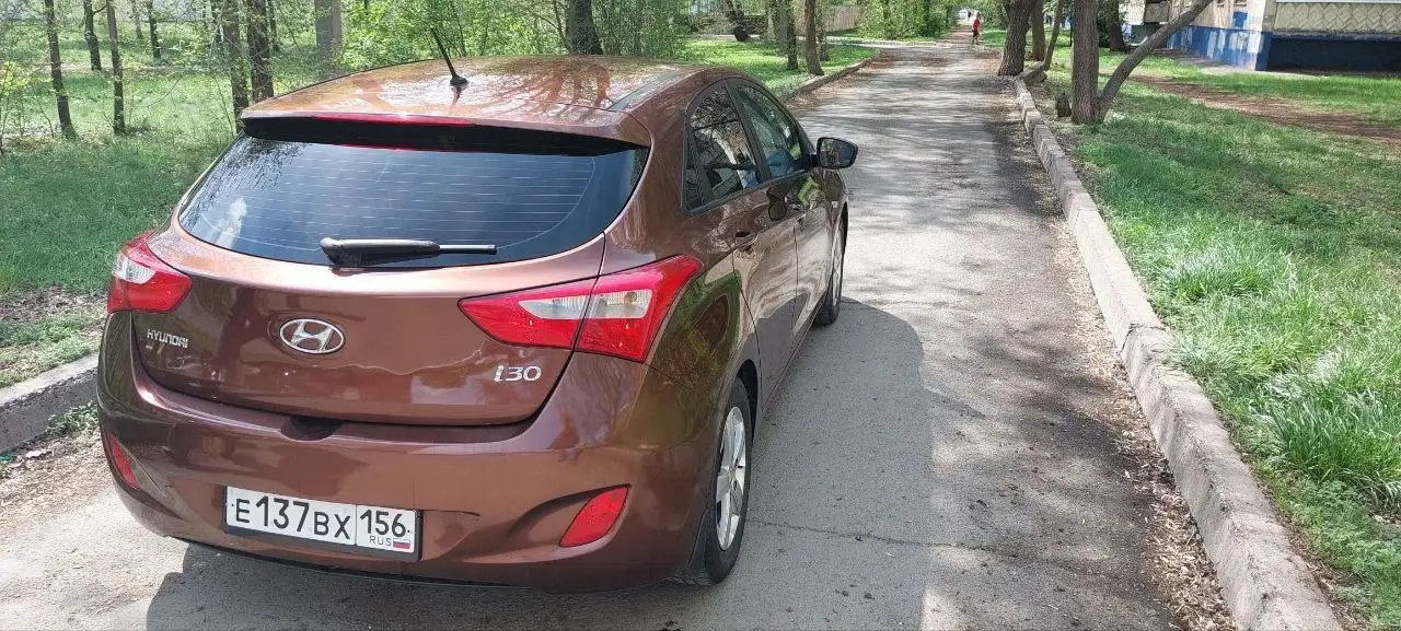 Продажа автомобиля 2012 года с пробегом 80 тыс. км - Авто в Оренбург