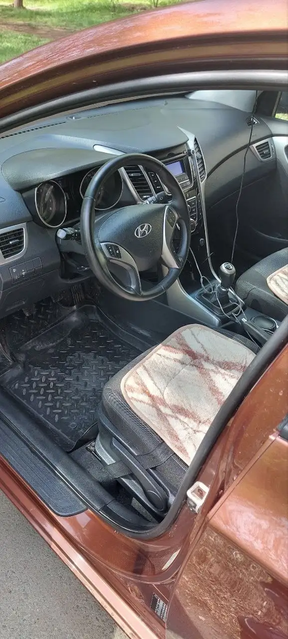 Продажа автомобиля 2012 года с пробегом 80 тыс. км - Авто в Оренбург