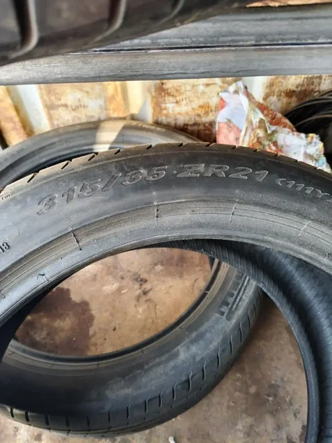 Продажа баллонов от Porsche Cayenne - Осветительное оборудование в Оренбург