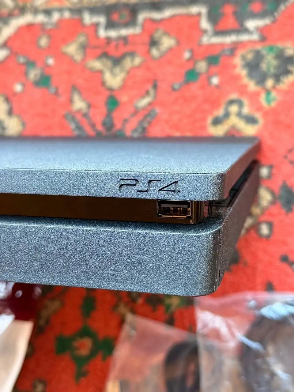 Sony PlayStation 4 Slim 1TB с прошивкой HEN 11.02 - Игровые приставки (Электроника) в Оренбург