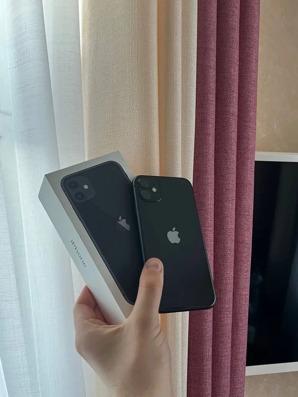 Продам iPhone 11 128 GB Black - Смартфоны и телефоны (Электроника) в Оренбург