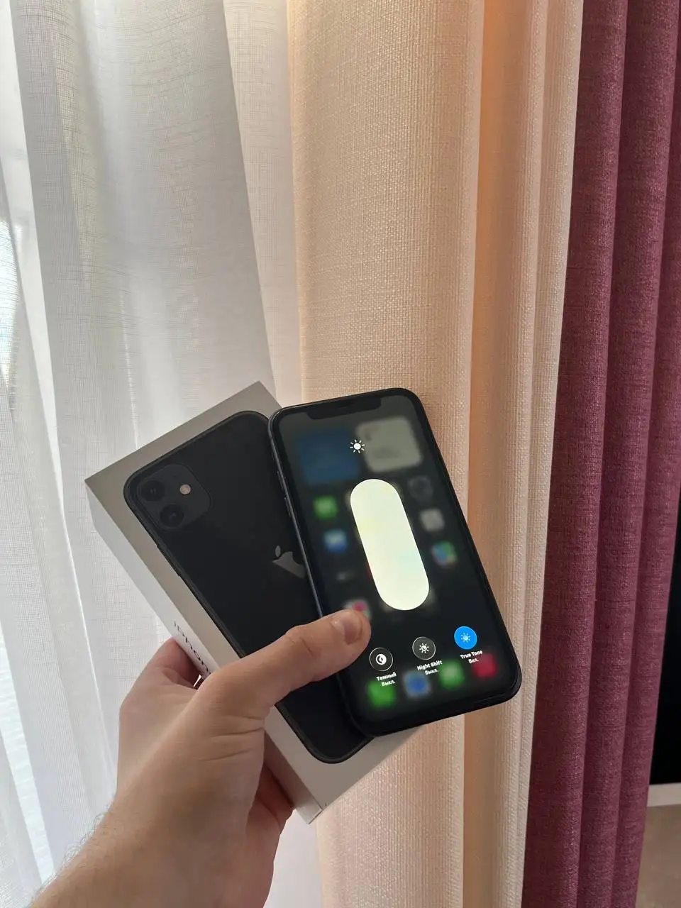 Продам iPhone 11 128 GB Black - Смартфоны и телефоны (Электроника) в Оренбург