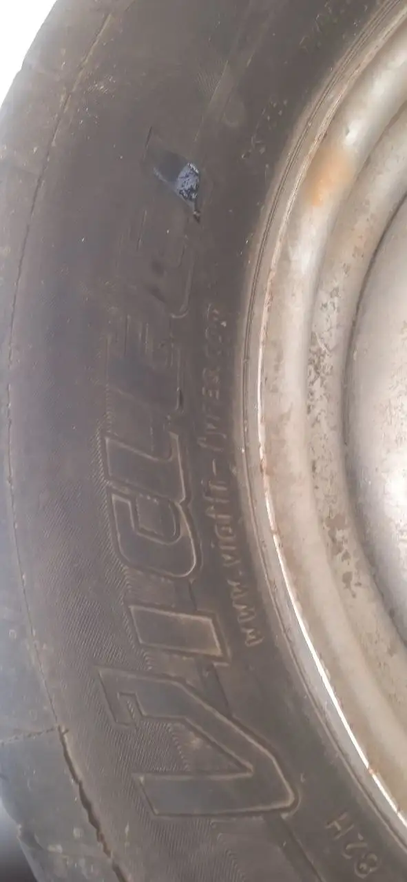 2 колеса на ВАЗ 175-65 14 новые - Шины и диски (Запчасти) в Оренбург