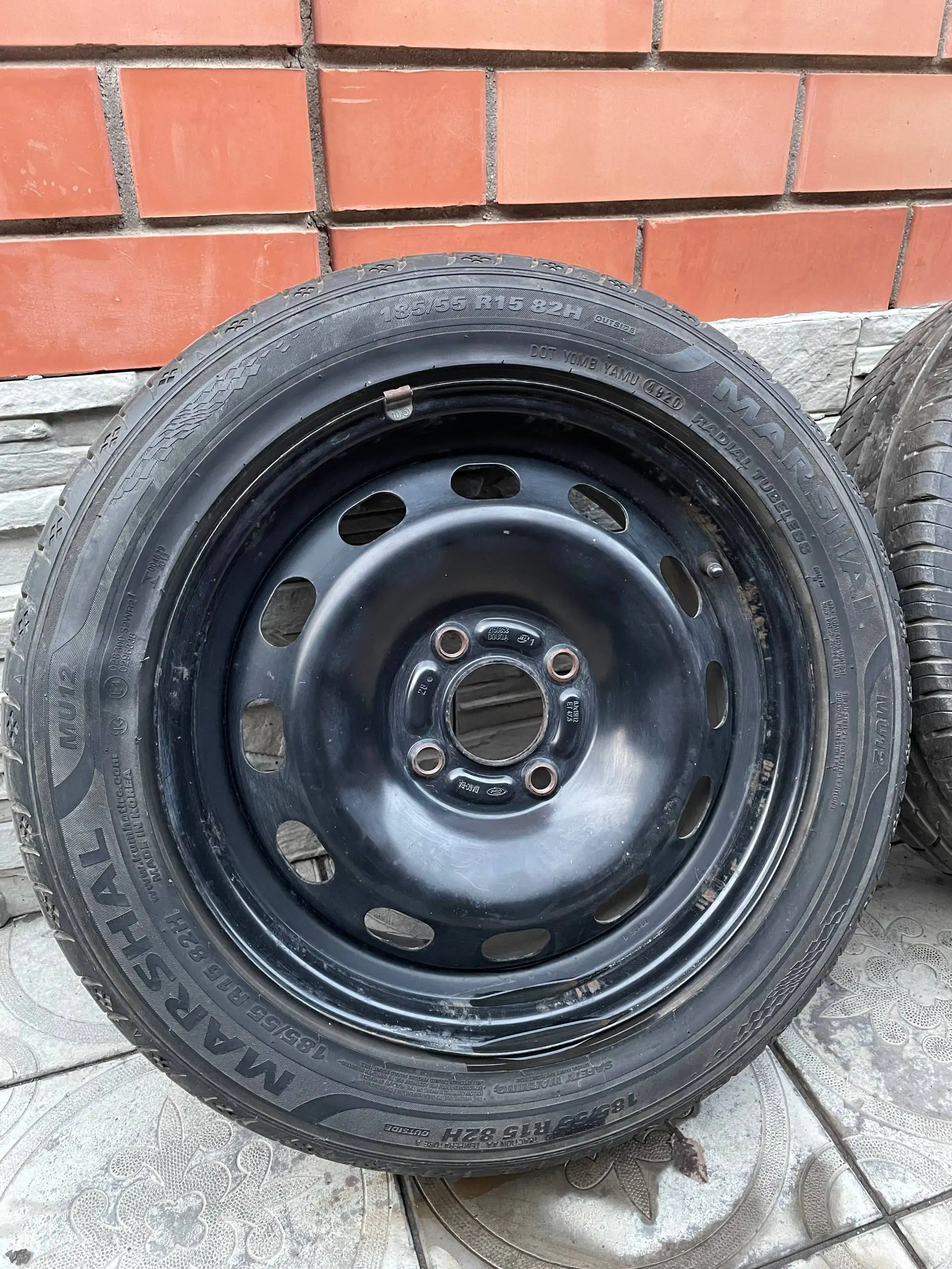 Комплект летних колес R15 разболтовка 4x108 - Шины и диски (Запчасти) в Оренбург