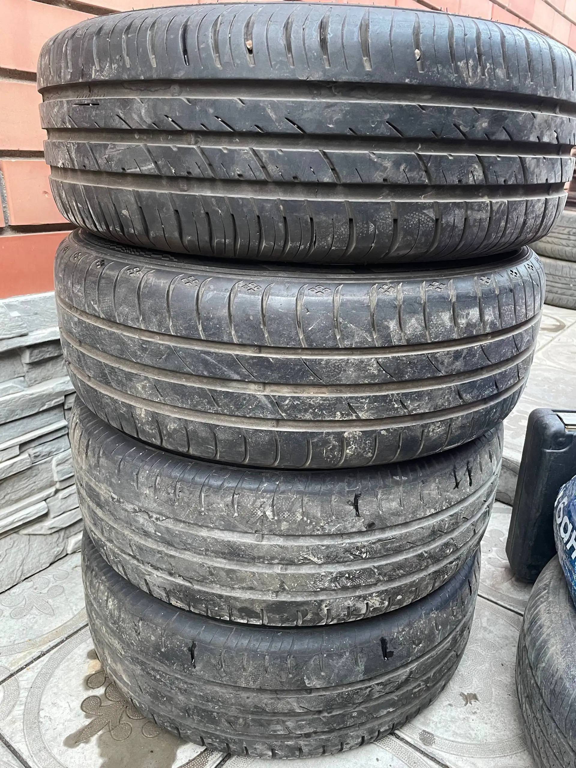 Комплект летних колес R15 разболтовка 4x108 - Шины и диски (Запчасти) в Оренбург