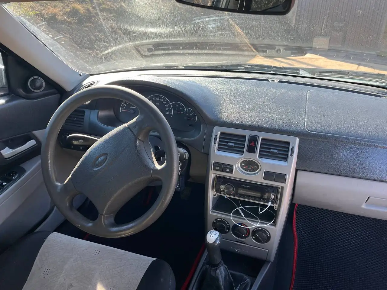 Автомобиль 11 года с новой ходовкой и обслуженным мотором - Авто в Оренбург