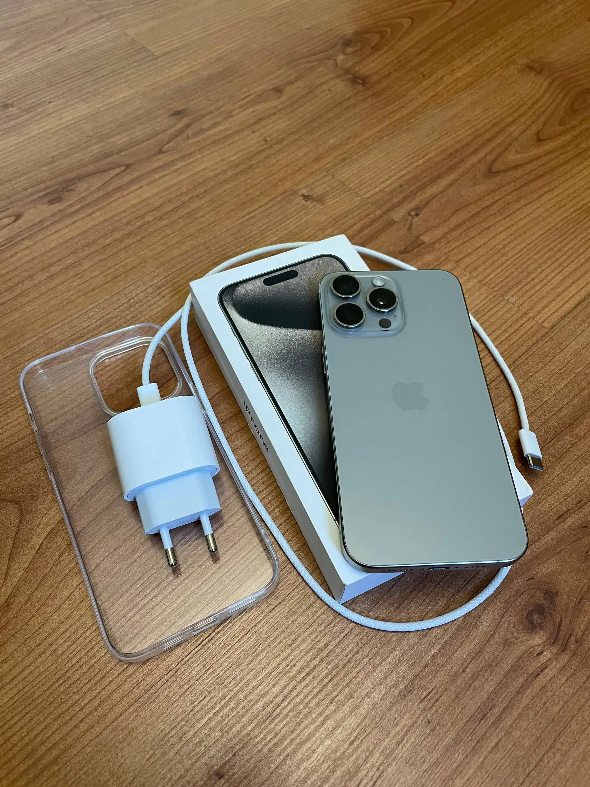 iPhone 15 Pro Max 256gb Natural Titanium - Смартфоны (Электроника) в Оренбург