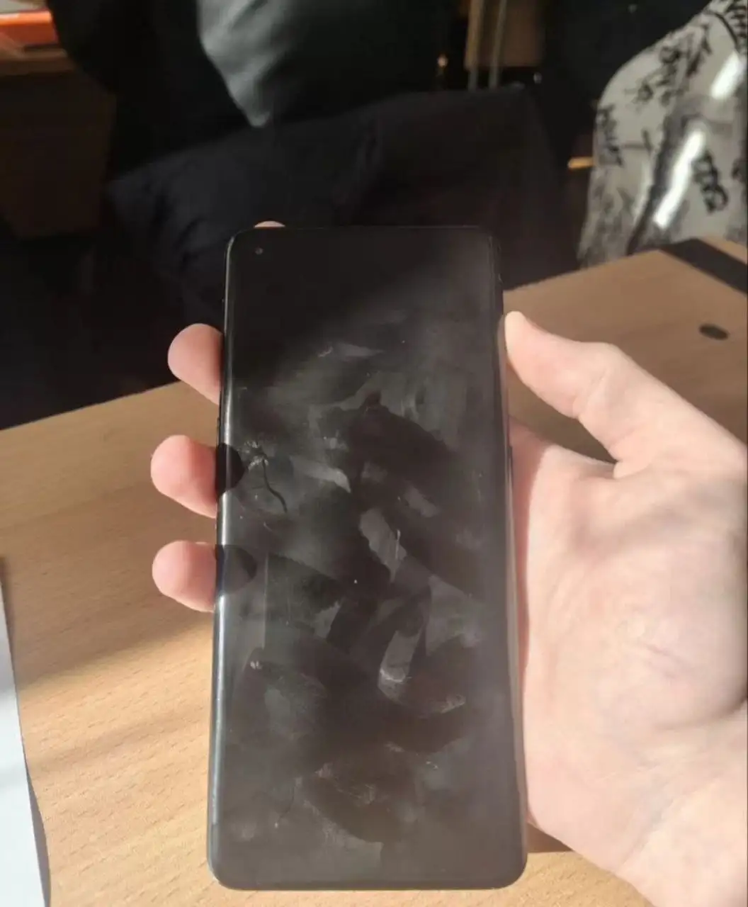 Oneplus 10 Pro 12/256 с разбитой крышкой - Смартфоны (Электроника) в Оренбург