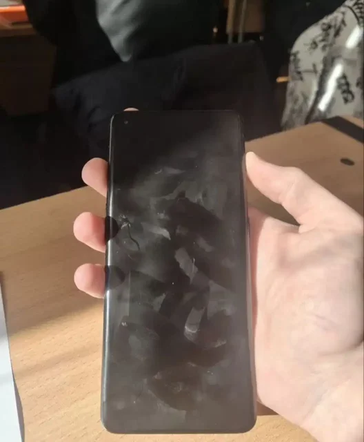 Oneplus 10 Pro 12/256 с разбитой крышкой - Электроника в Оренбург