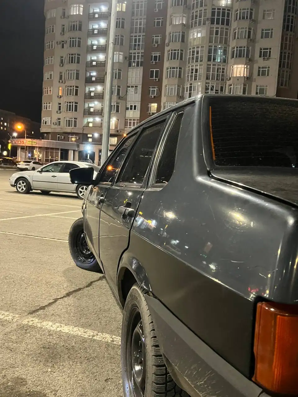 Продажа ВАЗ 21099 черного цвета 2003 года - Легковые автомобили (Авто) в Оренбург