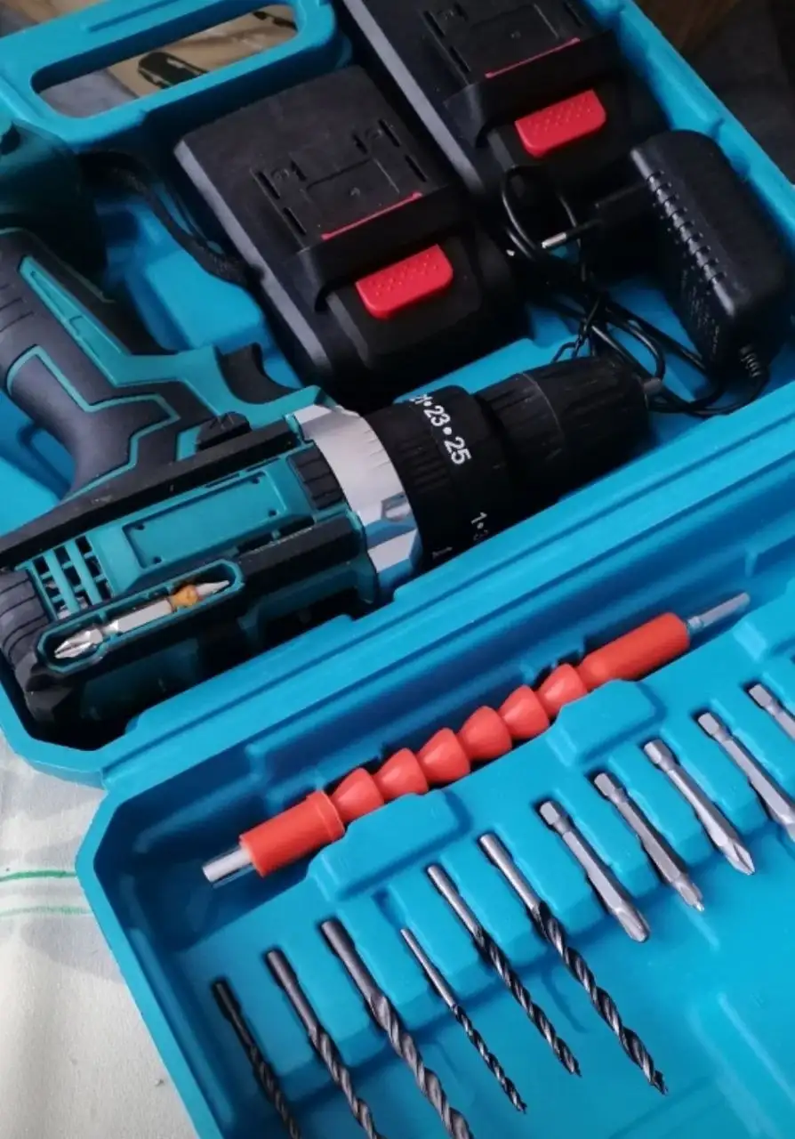 Продажа шуруповертов в Оренбурге - Инструменты (Барахолка) в Оренбург