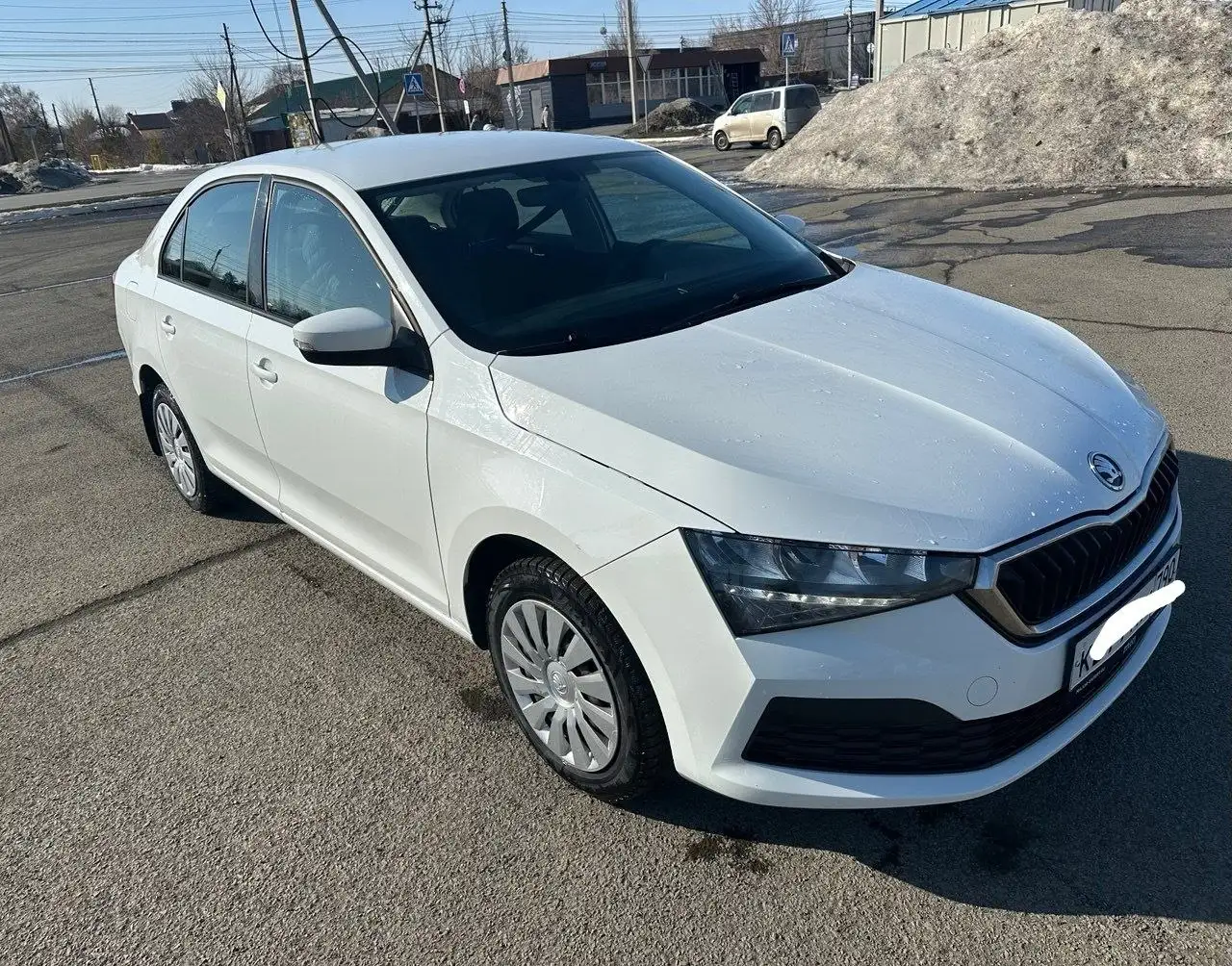 Продам SKODA RAPID 2021 года - Легковые автомобили (Авто) в Оренбург