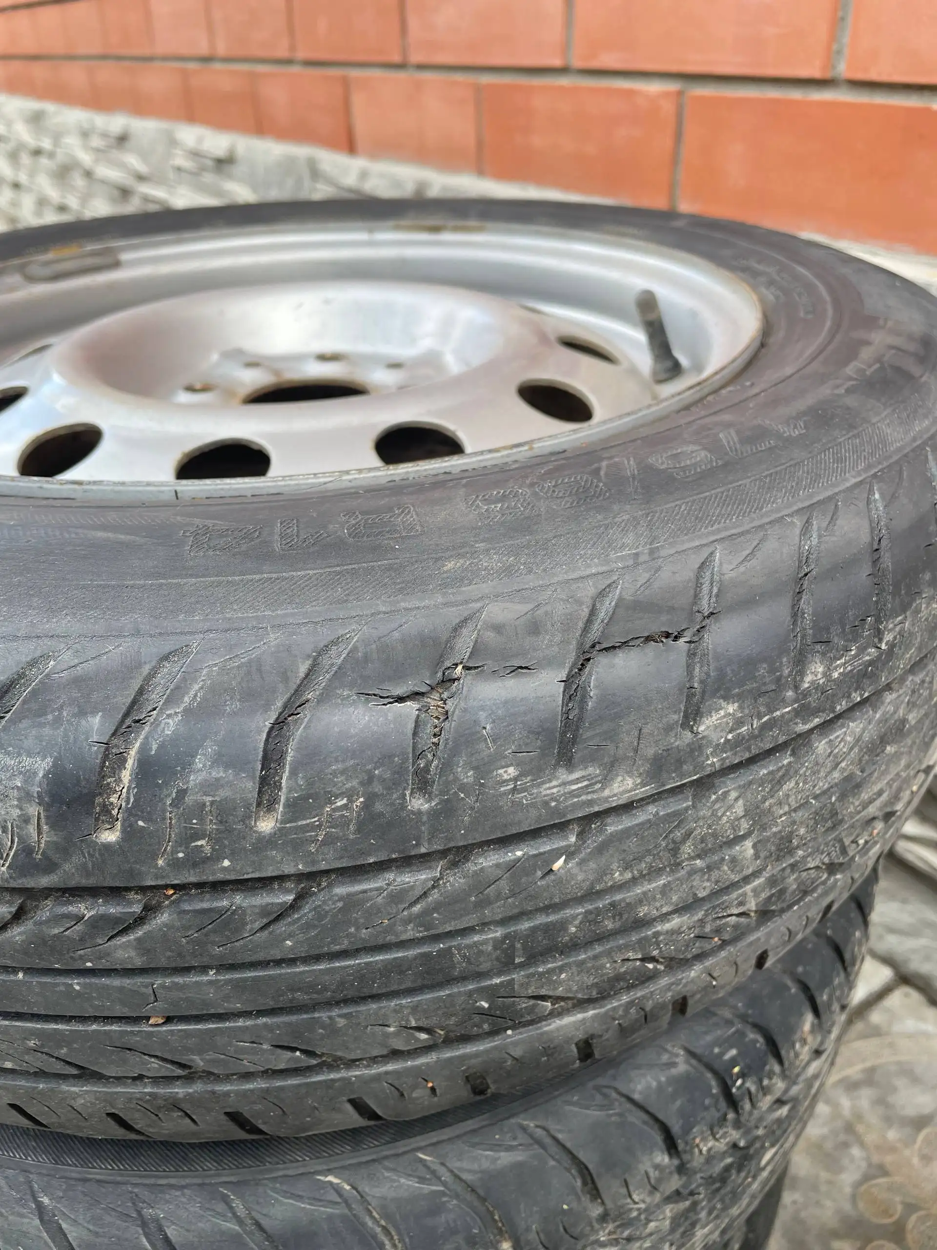 Шины Кама Бриз 175/65/14 2022 года - Шины (Запчасти) в Оренбург