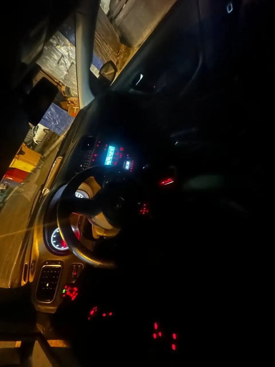 Продажа автомобиля Поло 2012 года - Легковые автомобили (Авто) в Оренбург