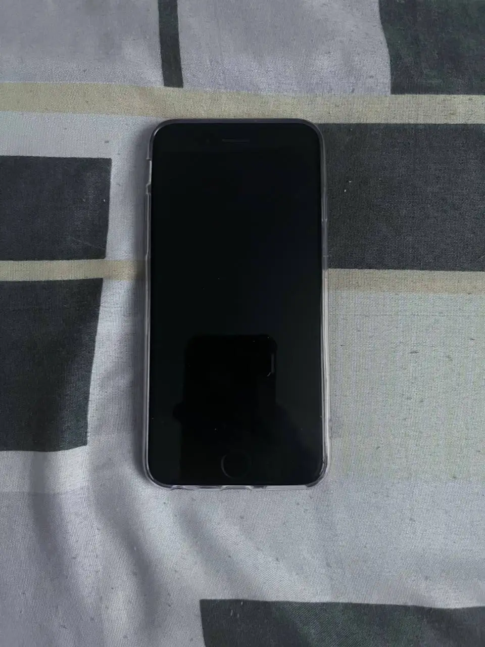 Продам iPhone 6S 64 ГБ серебристый - Смартфоны (Электроника) в Оренбург