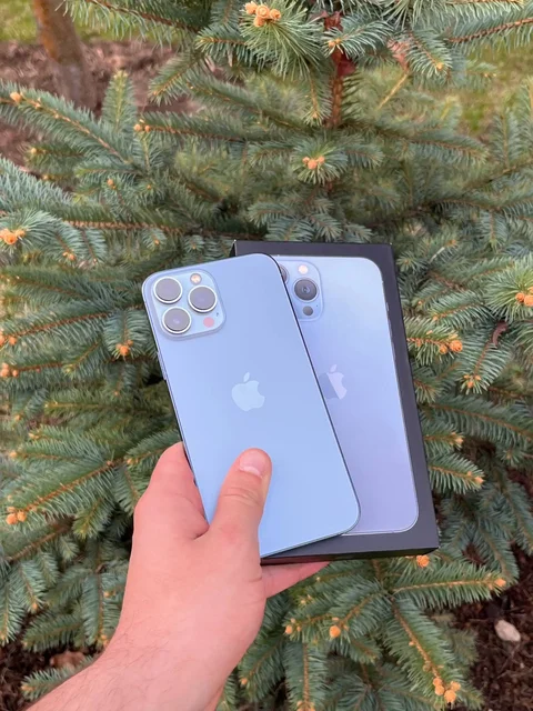 Продам iPhone 13 Pro Max 128GB Sierra Blue - Игры и игровые приставки в Оренбург