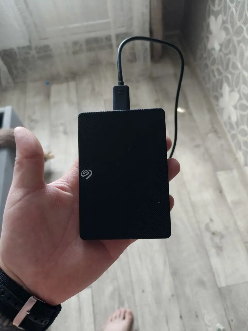 Продажа геймпада PS4, игры, накопителя и подставки - Игры и игровые приставки (Электроника) в Оренбург